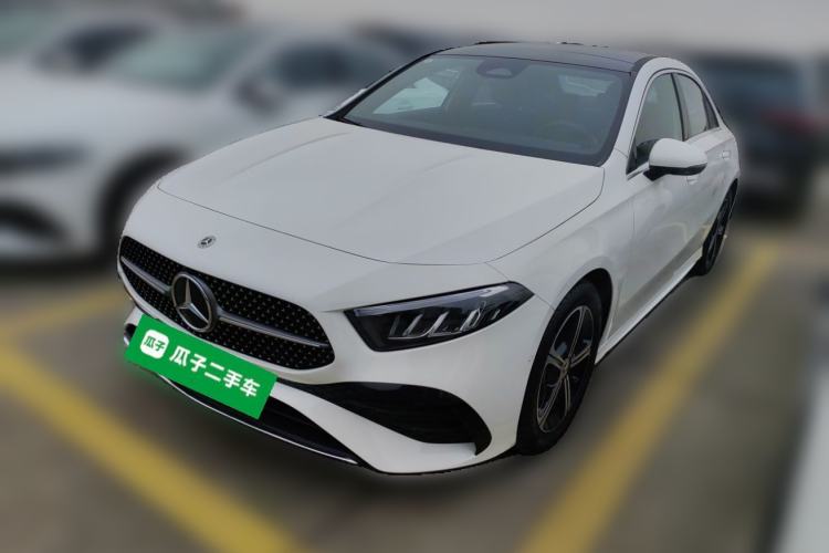 Used Mercedes-Benz A-Class 2022 Revised Version A 200 L Sport Sedan Fashionable Style