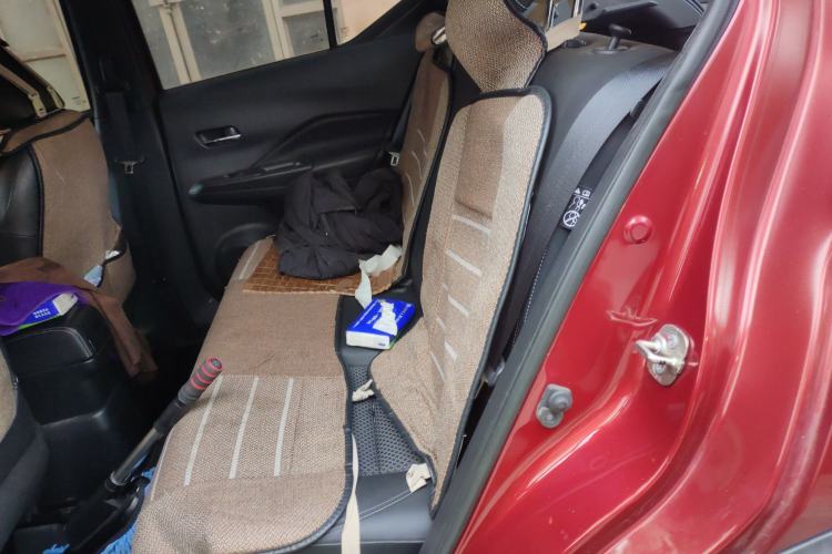 Used Nissan Kicks 2018 1.5L CVT Smart Connect Luxury Edition