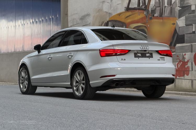 Used Audi A3 2019 Limousine 35 TFSI Ambition China V
