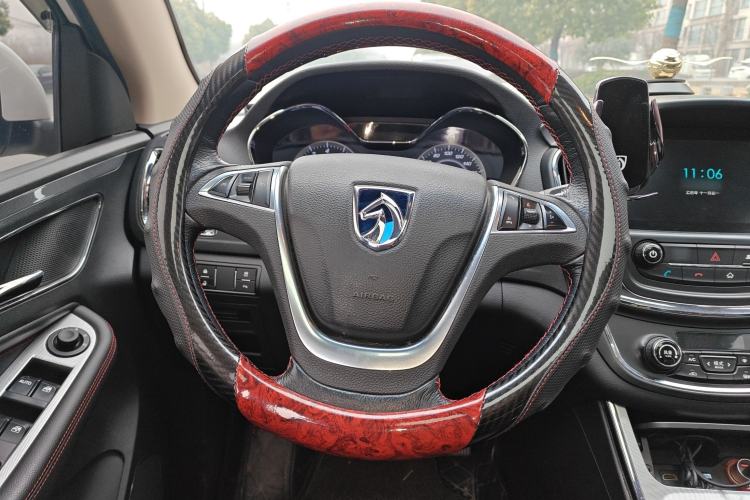 Used Baojun 560 2016 1.8L Manual Luxury Edition