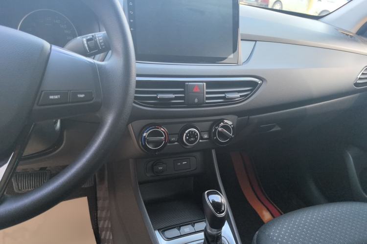 Used Hyundai Celesta 2020 1.6L Automatic GL Enjoyable Edition