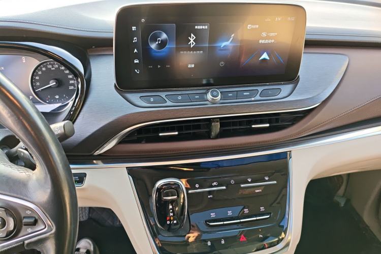 Used Buick GL8 2022 Land Business Class 652T Luxury Model
