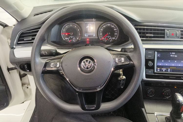 Used Volkswagen Lamando 2021 230TSI DSG Fashion Edition
