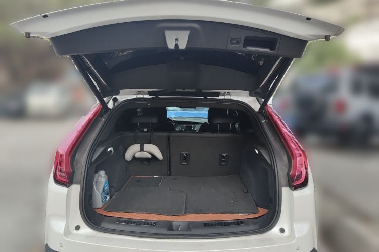 Used Cadillac XT4 2018 28T Two-Wheel-Drive Luxury Model
