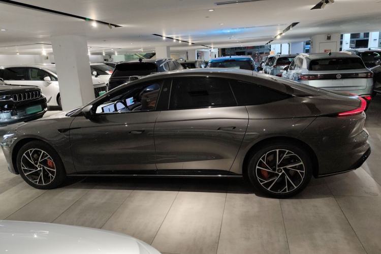 Used  L7 2022 Dynamic Model
