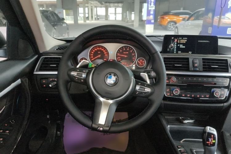 Used BMW 3 Series 2016 320Li Luxury Design Package
