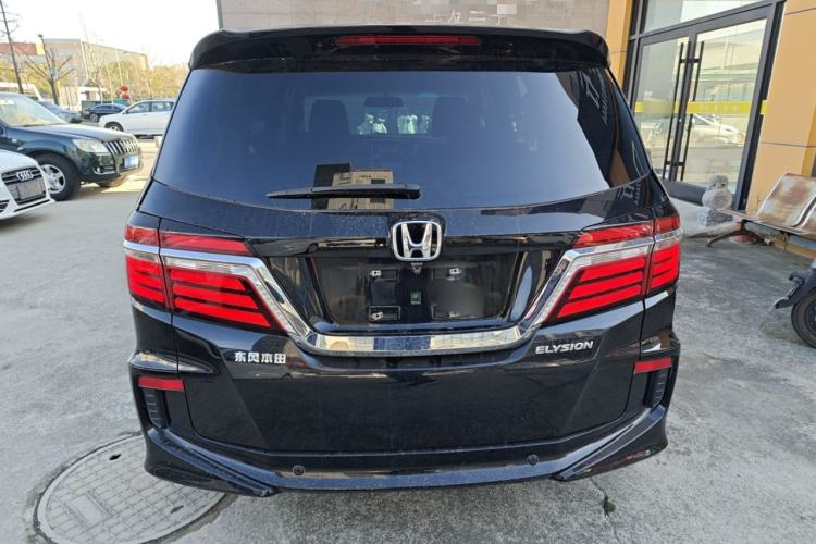 Used Honda Elysion 2016 2.4L Classic Edition
