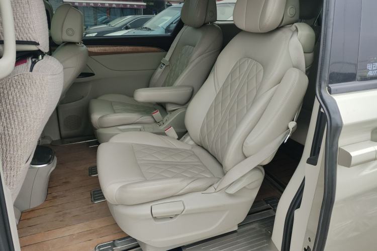 Used Buick GL8 2017 ES 28T Comfort Model China V Standard