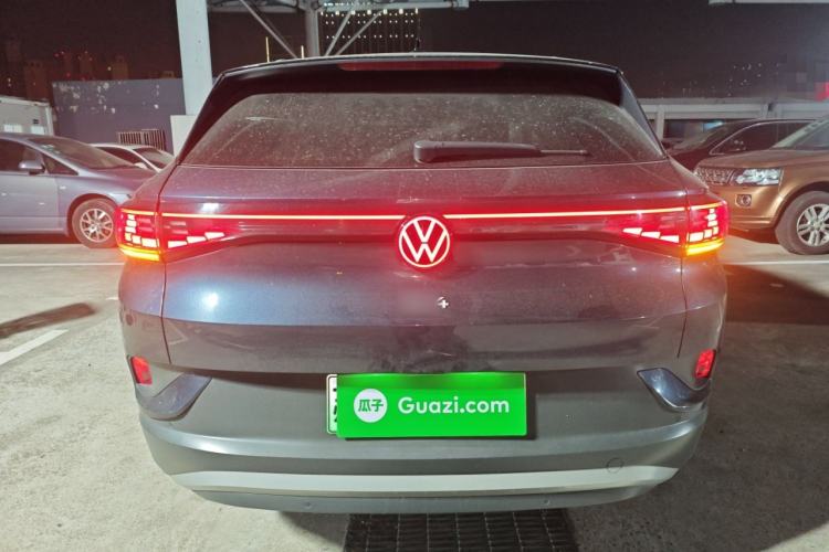 Used Volkswagen ID.4 CROZZ 2021 Long-Range PRO Two-Wheel Drive Version
