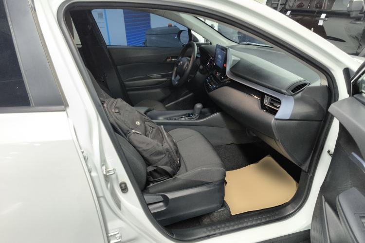 Used Toyota IZOA 2021 Dual-Motor 2.0L Yixiang Edition
