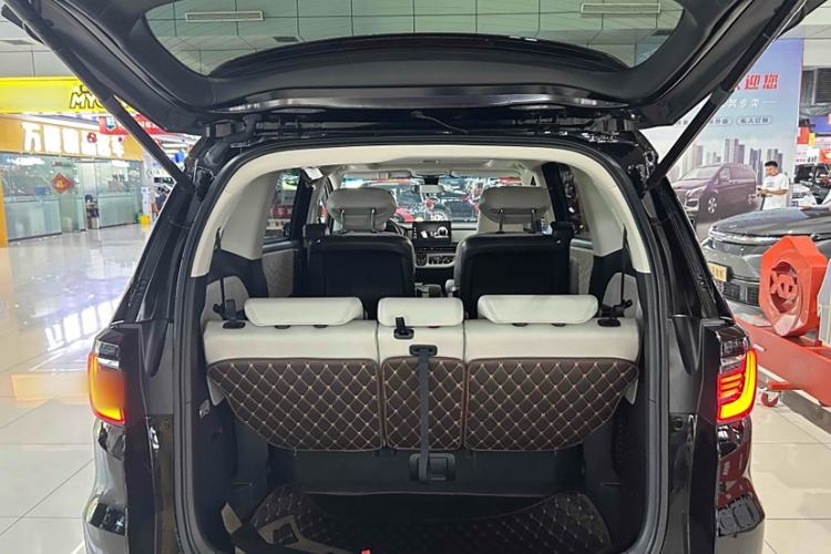 Used Honda Elysion 2022 2.0L eHEV Luxury Edition
