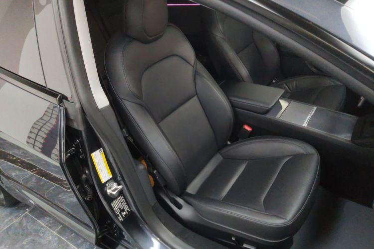 Used Tesla Model 3 2023 Rear-Wheel-Drive Version
