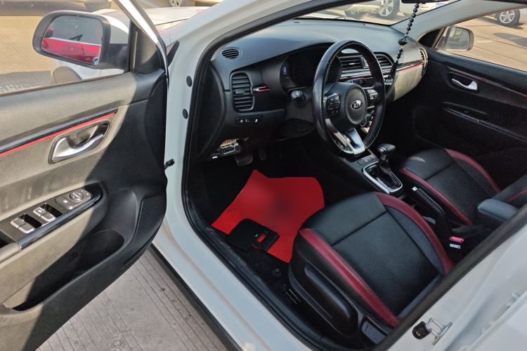 Used Kia KX Cross 2018 1.6L Automatic Dynamic Sunroof Version
