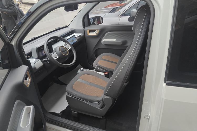 Used Wuling Hongguang MINIEV 2022 GAMEBOY 200km Play Edition with Lithium Iron Phosphate