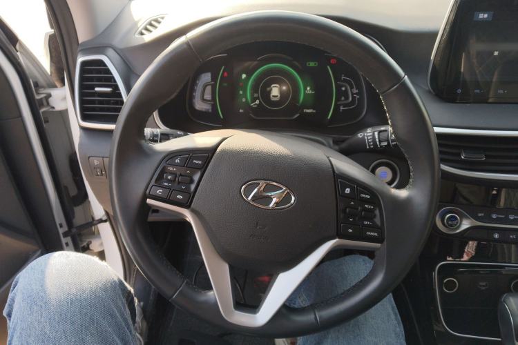 Used Hyundai Tucson 2019 280TGDi Dual-Clutch Two-Wheel Drive Fashion Edition China VI Standard
