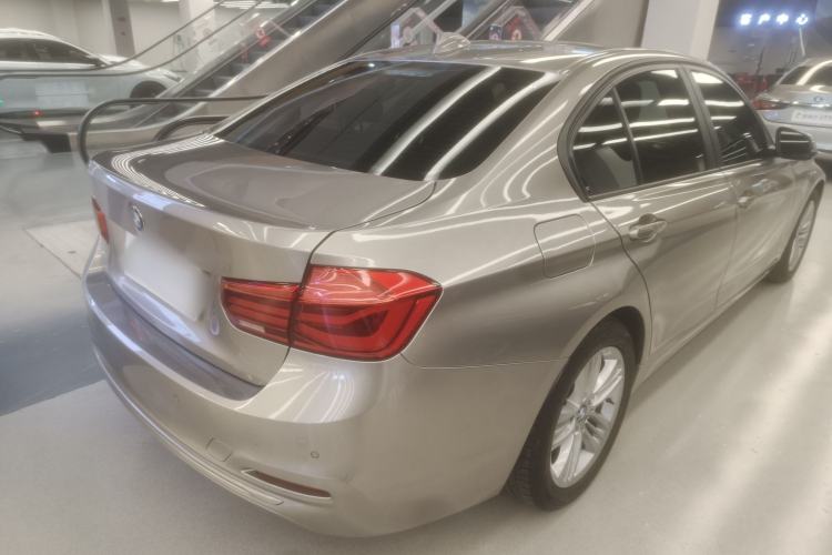 Used BMW 3 Series 2016 320i Fashion Model
