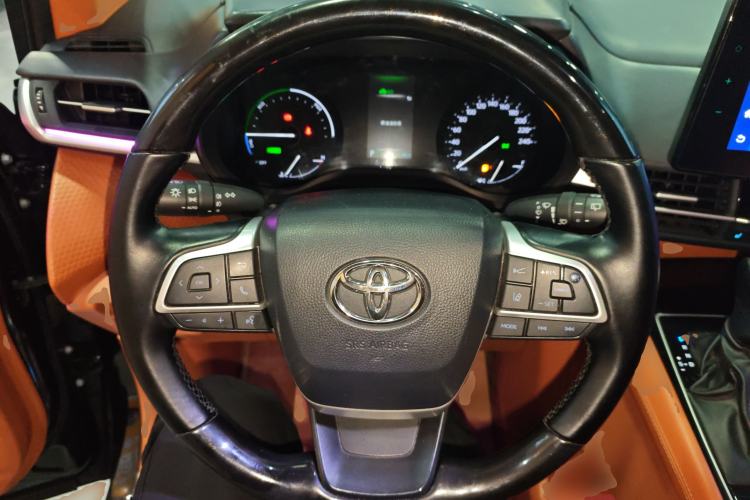 Used Toyota Sienna 2021 2.5L Hybrid Luxury Edition
