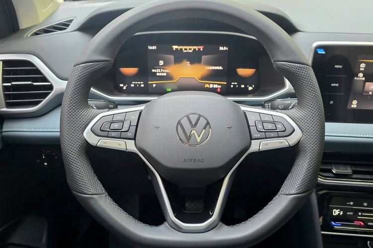 Used Volkswagen Tharu 2024 300TSI Two-Wheel-Drive Moonlight Edition
