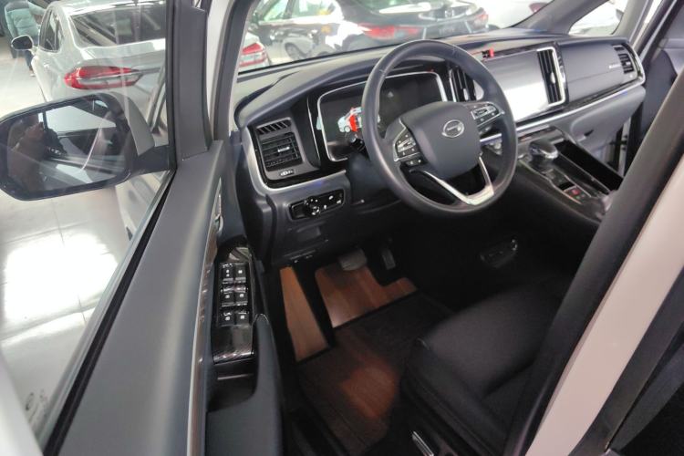 Used GAC Trumpchi M8 2023 Lingxiu Series 390T Prestige Edition
