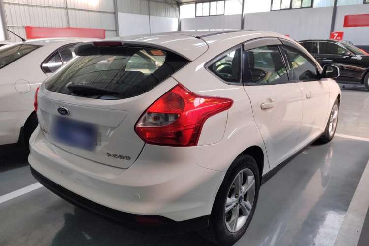 Used Ford Focus 2012 Hatchback 1.6L Automatic Fashion Edition
