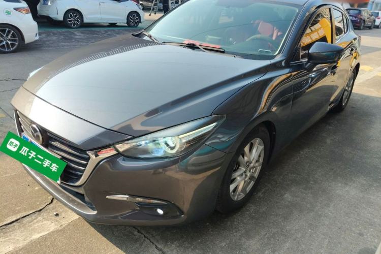Used Mazda Mazda 3 Axela 2017 Hatchback 1.5L Automatic Luxury Model Emission Standard China V