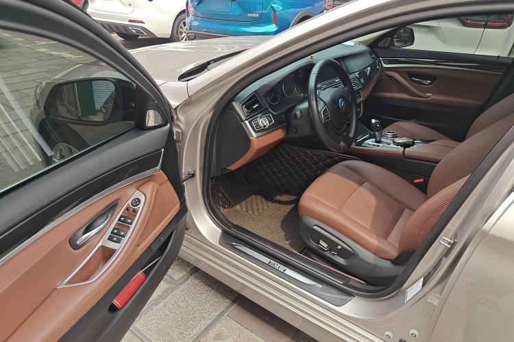 Used BMW 5 Series 2017 520Li Elegant Edition
