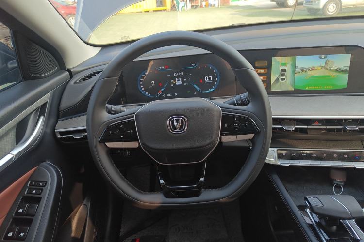 Used Changan Eado 2023 Changan Edition PLUS Blue Whale NE 1.4T GDI DCT Prestige Version
