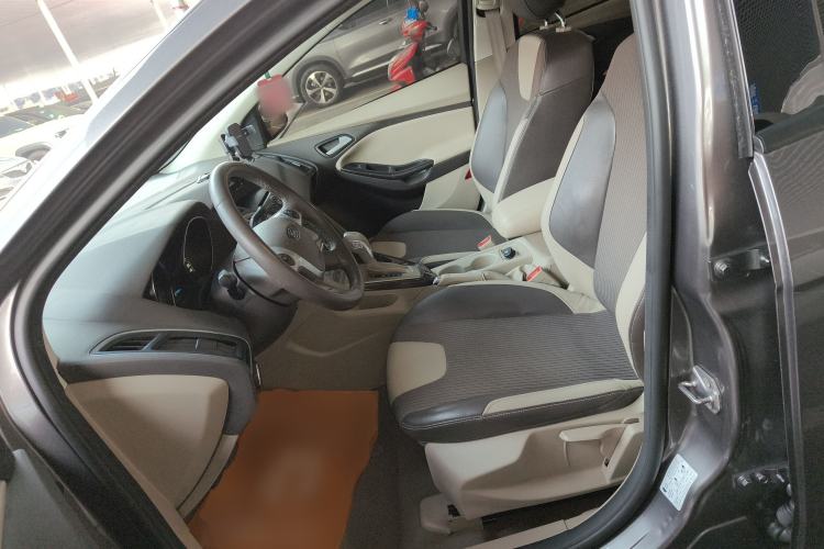 Used Ford Focus 2012 Hatchback 1.6L Automatic Fashion Edition
