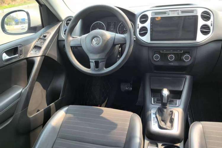 Used Volkswagen Tiguan 2017 300TSI Automatic Two-Wheel Drive Silk Road Luxury Edition
