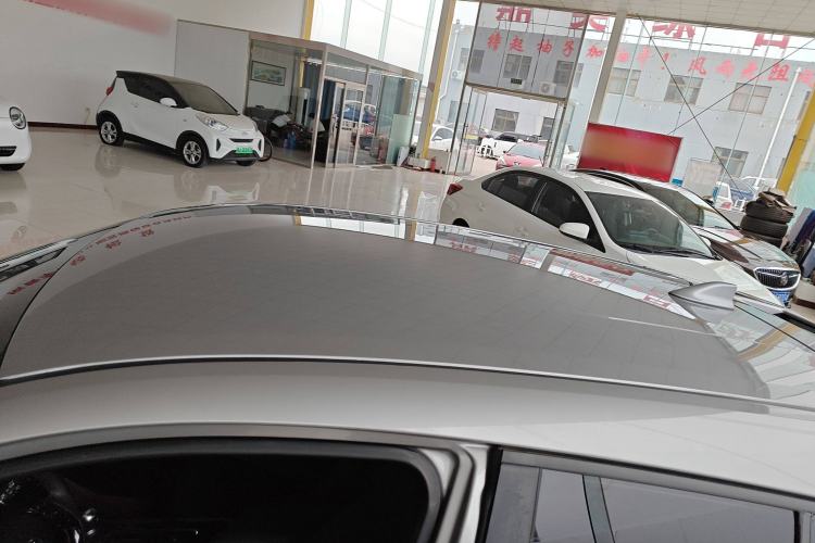 Used Toyota IZOA 2018 2.0L Yichi Version China VI Standard
