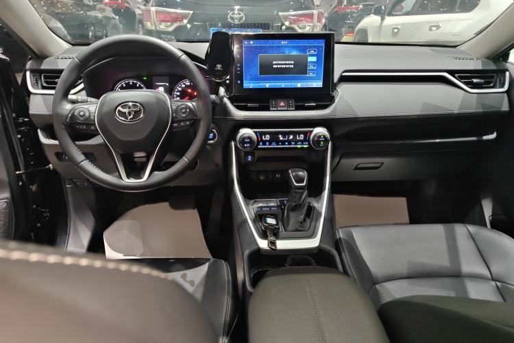 Used Toyota Wildlander 2022 2.0L CVT Two-Wheel Drive Luxury PLUS Edition
