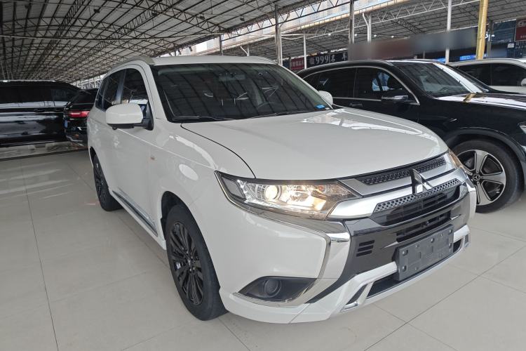 Used Mitsubishi Outlander 2021 2.0L Two-Wheel Drive Comfort Edition 5 Seats