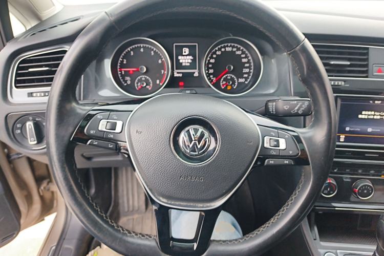 Used Volkswagen Golf 2018 230TSI Automatic Luxury Version