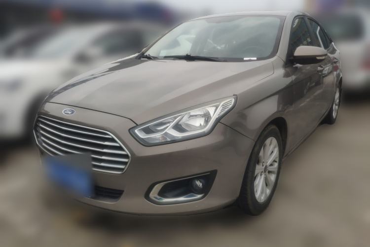 Used Ford Escort 2015 1.5L Manual Fashion Edition