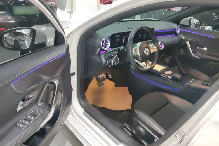 Used Mercedes-Benz A-Class 2022 Second Facelift A 200 L Sport Sedan Fashion Version