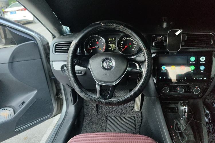 Used Volkswagen Sagitar 2015 1.6L Automatic Comfort Model