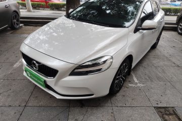 Used Volvo V40 2017 T3 Zhiyi Edition