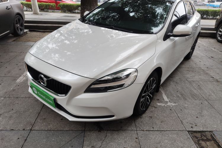 Used Volvo V40 2017 T3 Zhiyi Edition