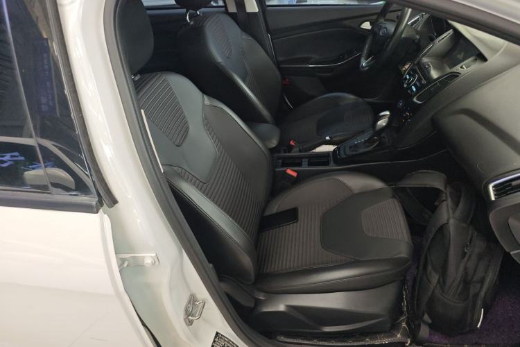 Used Ford Focus 2018 Hatchback Classic 1.6L Automatic Trendy SmartDrive Edition