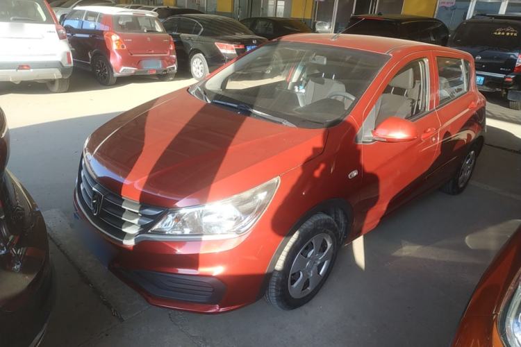 Used Baojun 310 2016 1.2L manual Comfort trim level