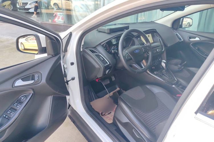 Used Ford Focus 2017 Sedan EcoBoost 180 Automatic Elite Model
