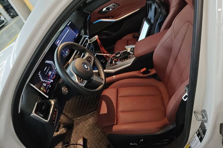 Used BMW i3 2024 eDrive 40 L Midnight Sports Package
