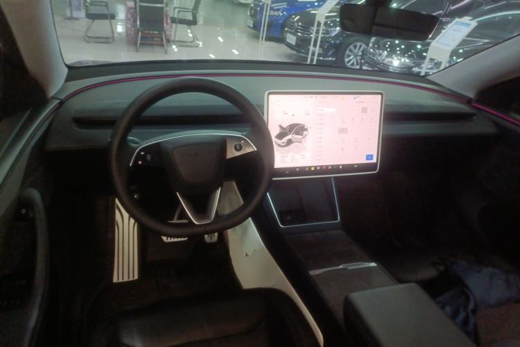 Used Tesla Model Y 2025 Long-Range All-Wheel Drive First Edition