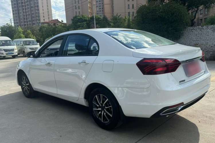 Used Geely Auto Emgrand 2019 Leading Edition 1.5L Manual Luxury Model China VI Standard
