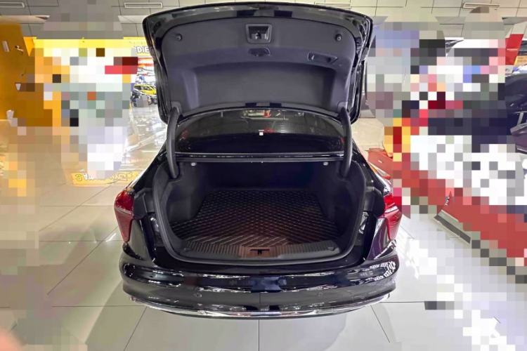 Used Hongqi H5 2023 2.0T Automatic Smart Connect Flagship Edition
