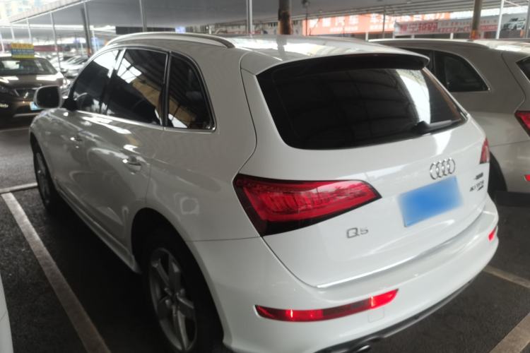 Used Audi Q5 2017 Plus 40 TFSI Ambition Model
