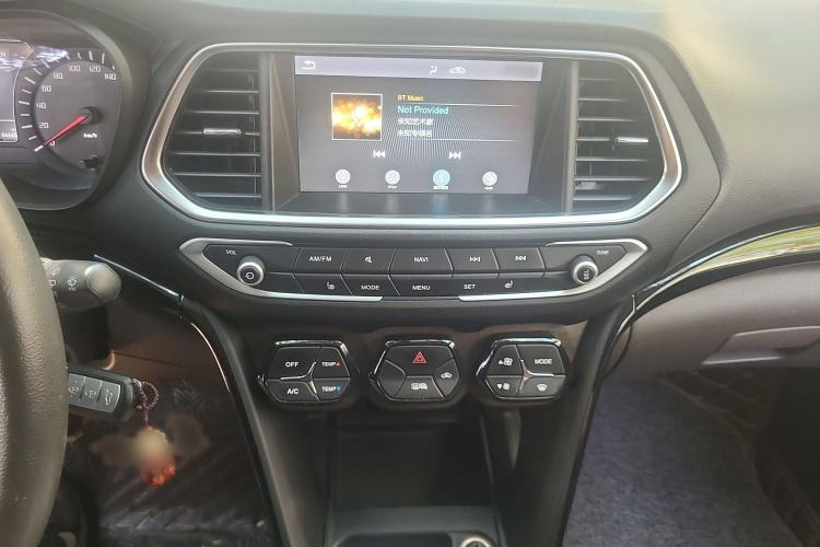 Used GAC Trumpchi GS4 2017 235T Manual Two-Wheel Drive Luxury Edition
