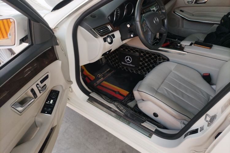 Used Mercedes-Benz E-Class 2015 Facelift E 200 L