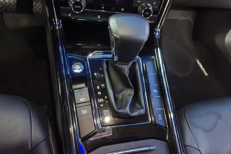 Used Volkswagen Phideon 2018 Revised Version 380TSI Two-Wheel Drive Business Edition
