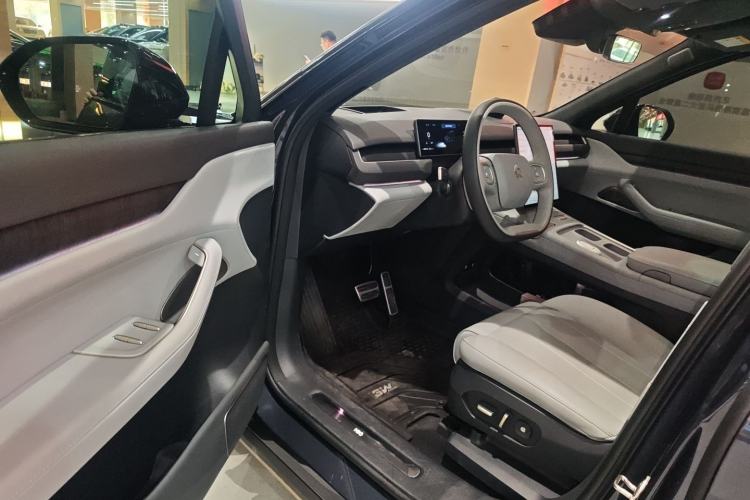 Used Nio ES8 2024 75 kWh